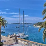 Couple\'S Getaway In The Center Of Hvar W/Sea View