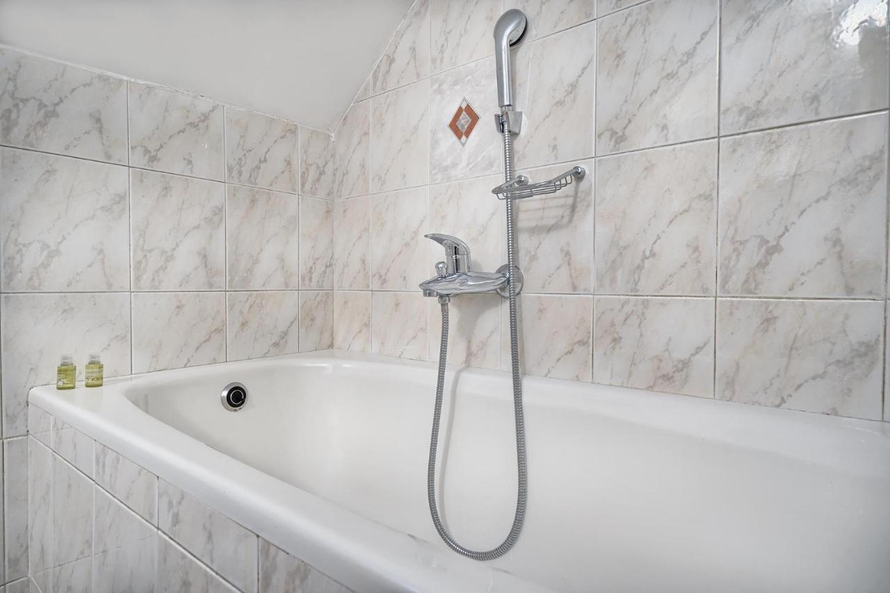 Gjestgiverier Couple's Getaway In The Center Of Hvar W/sea View